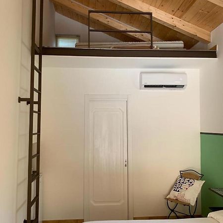 La Stanza In Giardino Bed & Breakfast Cava De' Tirreni Exterior photo